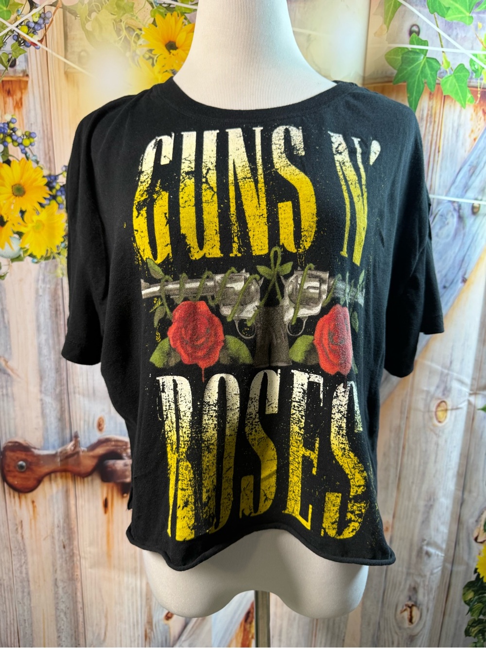 822-Bravado Black Guns N' Roses Graphic Crop Top with Red and Yellow Print